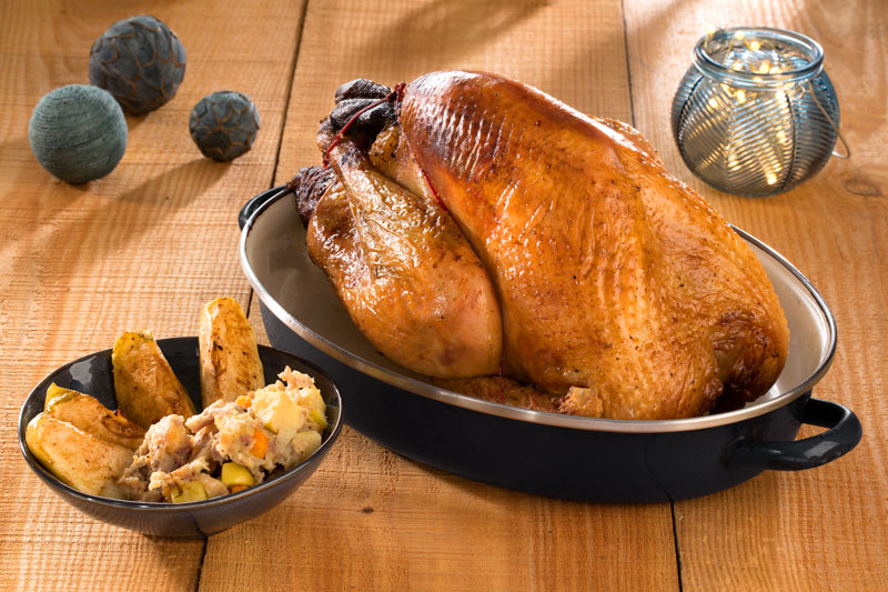 Dinde farcie à la chair à saucisse et à la pomme golden - Poulet du Gers